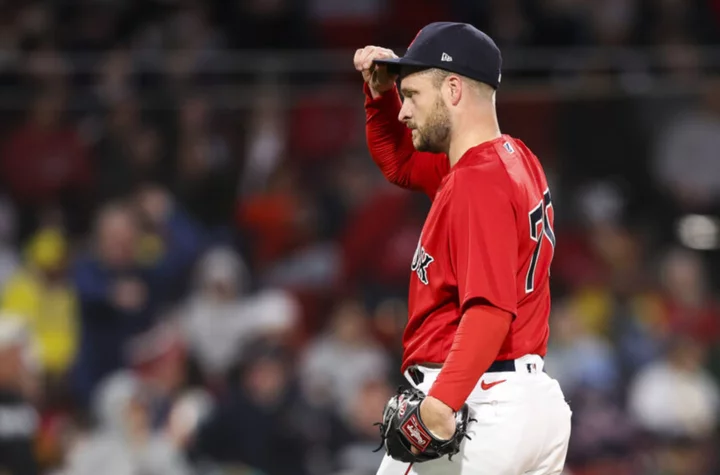 Red Sox make right DFA decision on reliever about a year too late