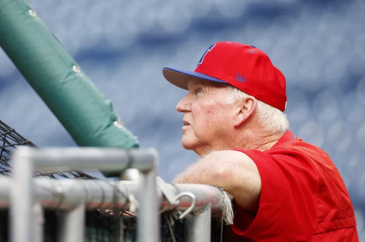 Charlie Manuel, who managed Phillies to World Series title, suffers stroke during medical procedure