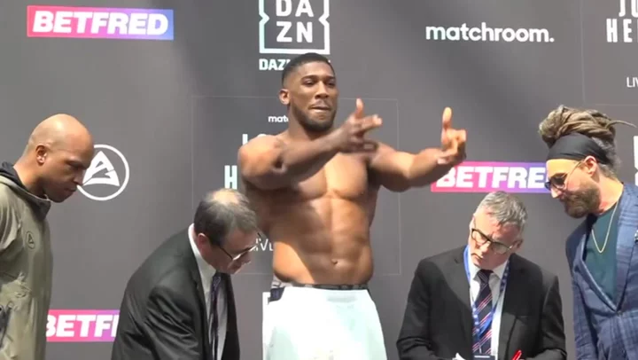 Anthony Joshua weighs in ahead of bout against Robert Helenius