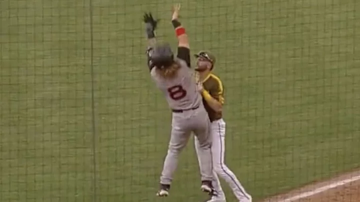 Extremely Funny Minor League Baseball Player Tries to Draw Shooting Foul
