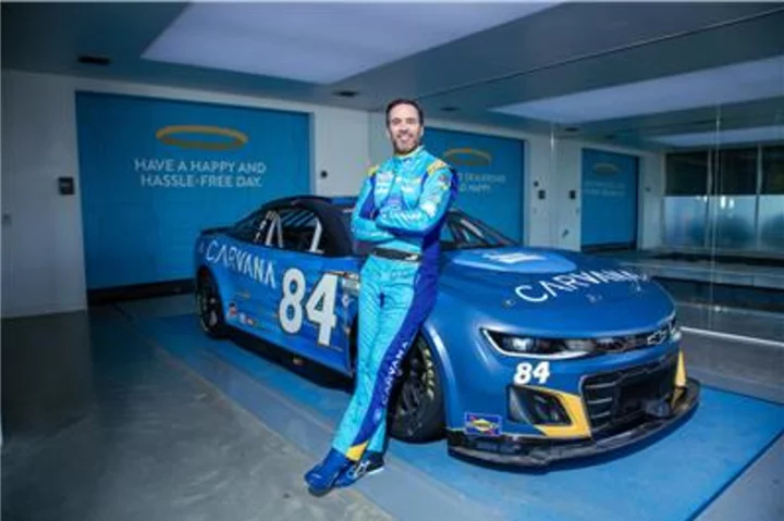 Carvana, Jimmie Johnson Reinvent New LEGACY MOTOR CLUB Paint Scheme Ahead of Chicago Race
