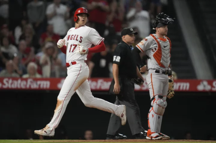 Giants score 6 runs in the 9th inning of an 8-3 win, sending the Angels to their 7th straight loss