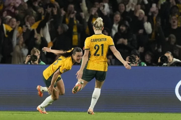 Australia advances to Women's World Cup quarterfinals by beating Denmark with Sam Kerr back
