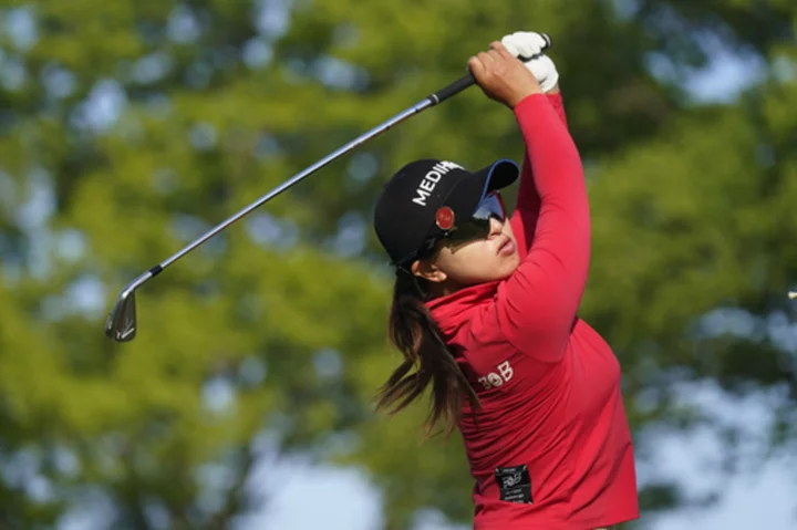 Sei Young Kim shoots bogey-free 66 for lead in LPGA Tour's Founders Cup