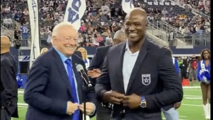 Jerry Jones Introduced DeMarcus Ware as 'DeMarcus Lawrence' During Ring of Honor Ceremony