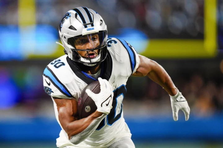 Panthers RB Miles Sanders, 4 others ruled out for Sunday's game vs. Dolphins