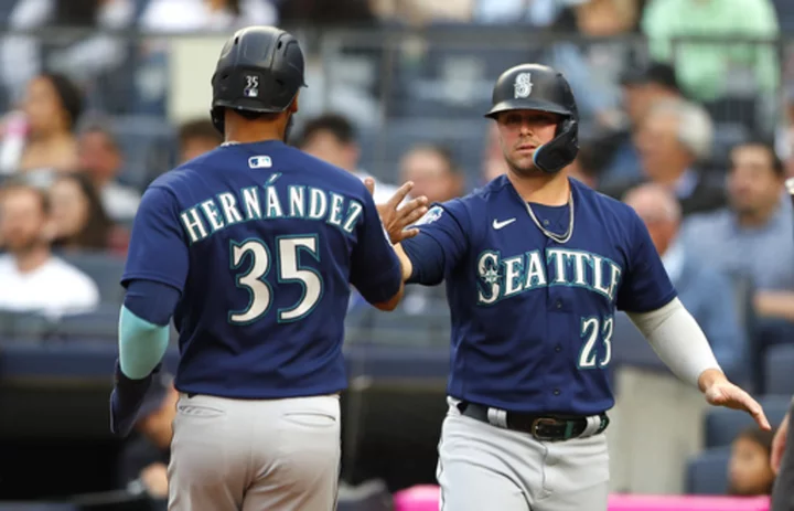Mariners hammer Germán as Woo gets his 1st win in a 10-2 rout of the Yankees