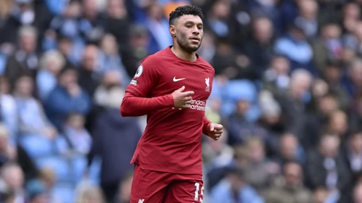 Alex Oxlade-Chamberlain questions Liverpool's handling of summer exit