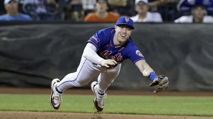 This is the Defining and Most Embarrassing Play of the New York Mets Horrible Season