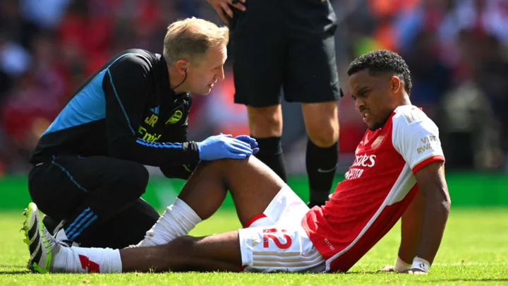 Arsenal summer signing suffers knee injury on Premier League debut