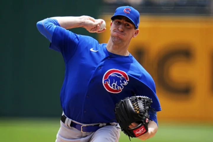 Hendricks shuts down reeling Pirates as Cubs complete 3-game sweep with 8-3 victory