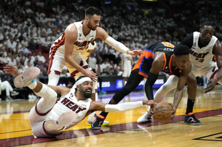 Heat take 3-1 lead, hold off Knicks 109-101 for Game 4 win