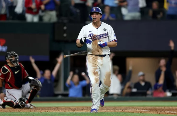 Every broadcast call of Corey Seager's game-tying World Series home run