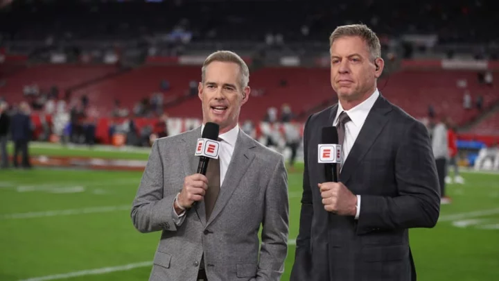 Troy Aikman and Joe Buck Refused to Mention Taylor Swift on Monday Night Football