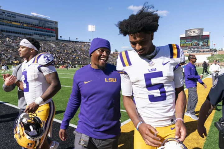 LSU's Jayden Daniels, Georgia's Kirby Smart highlight AP's midseason SEC honorees