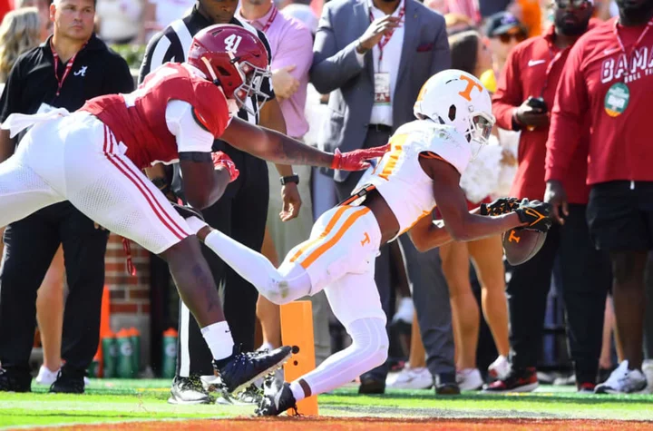 Alabama on early upset alert vs. Tennessee and fans have lost their minds
