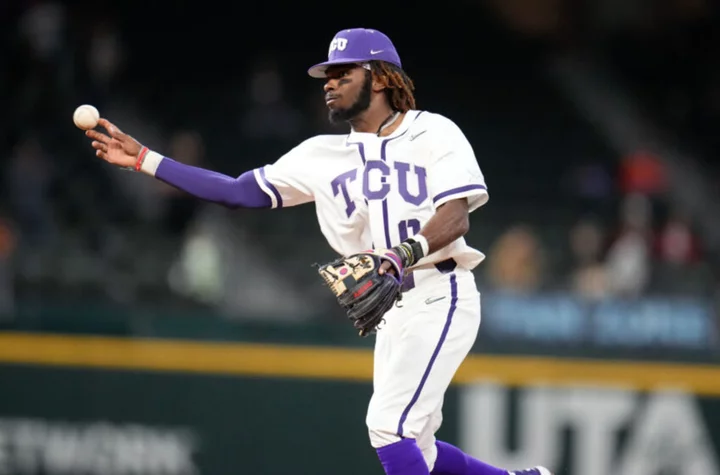 Arkansas vs. TCU prediction and odds for Fayetteville Regional (Horned Frogs offense has answers)