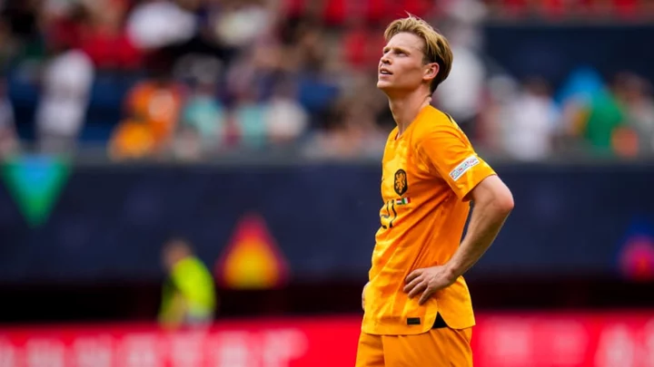 Frenkie de Jong once again linked with Manchester United