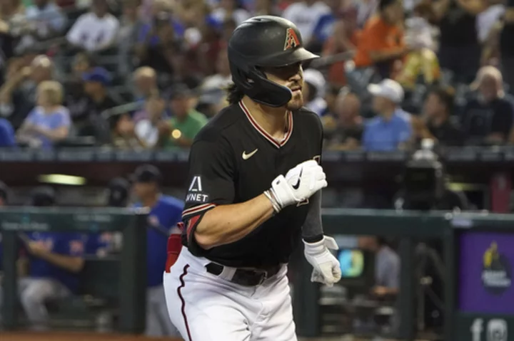 Diamondbacks All-Star Carroll injures right arm on swing against Mets