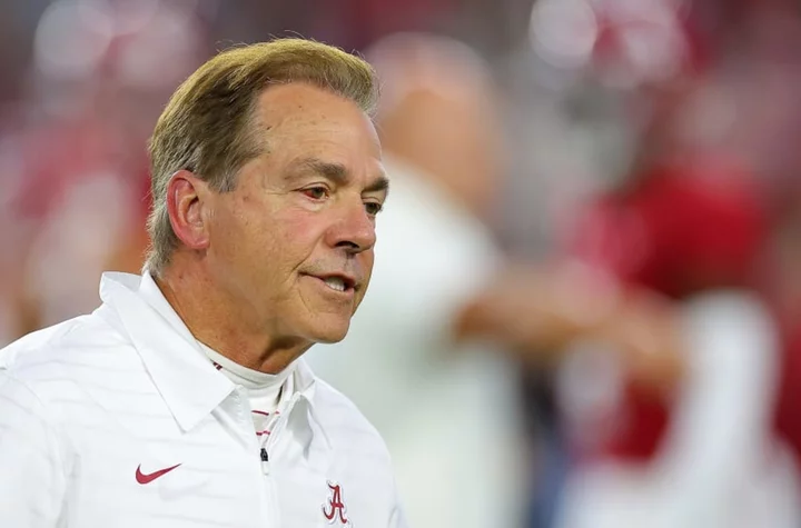 Nick Saban's on-brand interaction with his wife shows Alabama won't overlook Kentucky