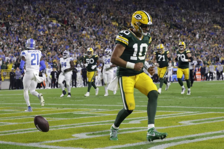 Packers and Raiders both struggling to run as they prepare to meet on Monday night