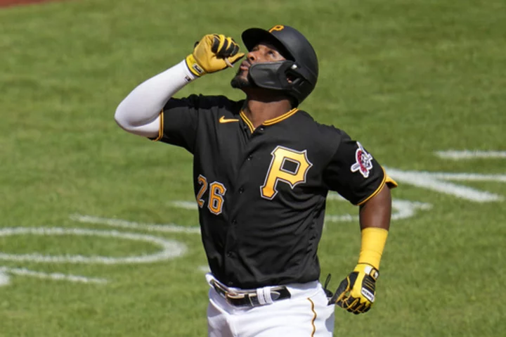 Pirates take advantage of a fortunate bounce to slip by Yankees 3-2 and avoid a 3-game sweep