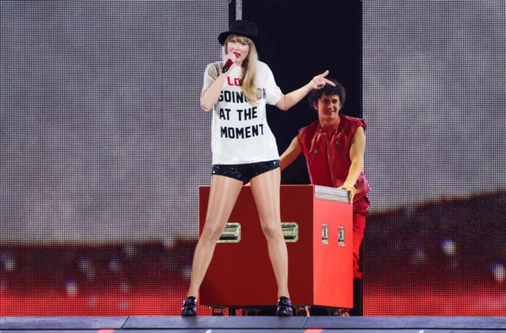 NFL Rumors: Super Bowl Halftime Show gets shot down by Taylor Swift