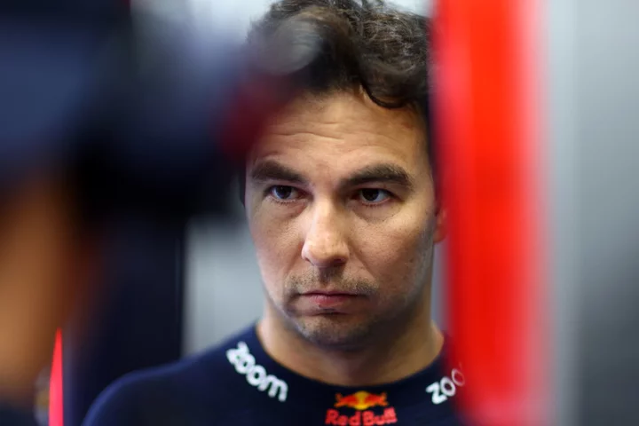 Sergio Perez crashes in practice as Daniel Ricciardo returns in Hungary