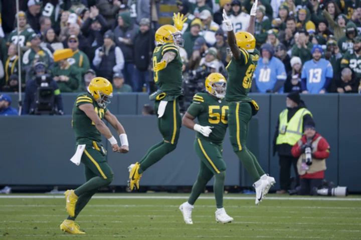 Jordan Love's late TD pass lifts Packers to 23-20 victory over Chargers