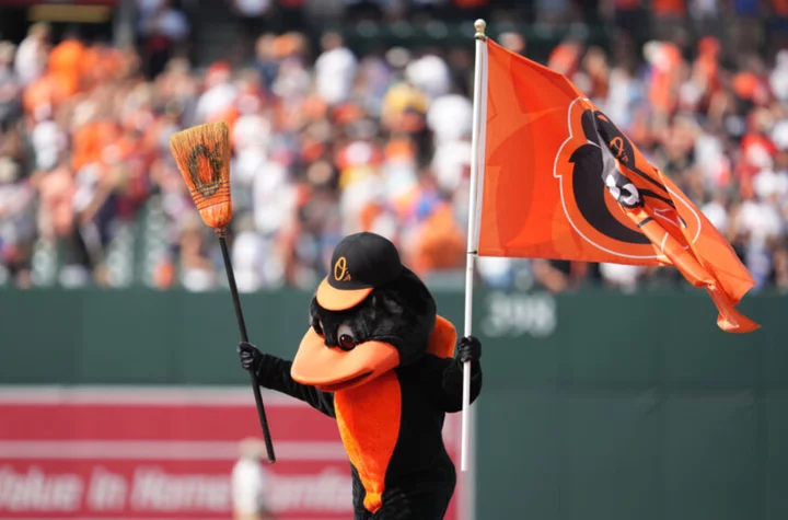 Orioles fans make their voices heard in Kevin Brown mishap
