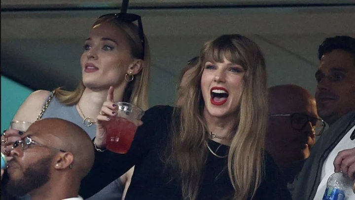 Sophie Turner, Sabrina Carpenter Also Attended the Chiefs - Jets Game With Taylor Swift